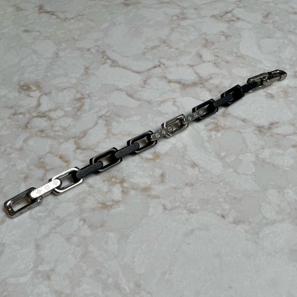 Louis Vuitton bracelet designed for men. Never been worn. - Picture 3 of 3